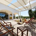 Гостевой дом Trulli Paradise - Con Piscina Privata 4*