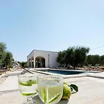 Trulli Paradise - Con Piscina Privata 4* Остуни