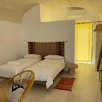 Trulli Paradise - Con Piscina Privata Гостевой дом 4*