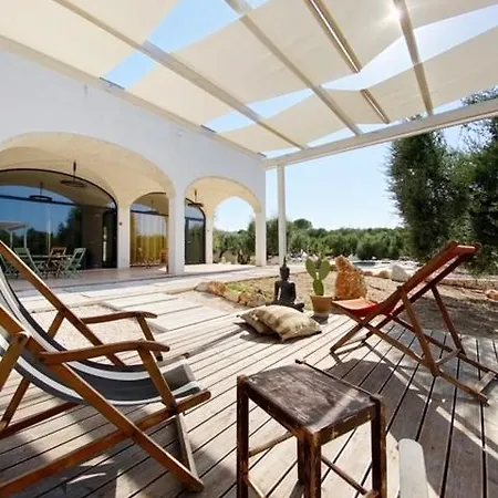 Gasthuis Trulli Paradise - Con Piscina Privata 4*